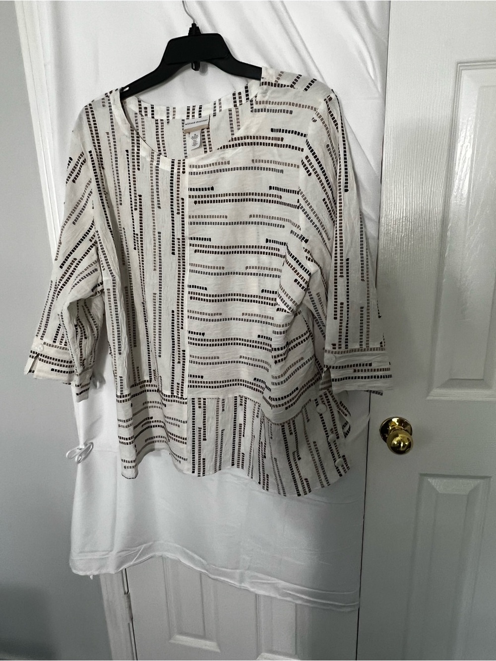 Alfred Dunner Cream Blouse with Black Linear Print